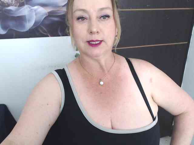 sweetsalo webcam