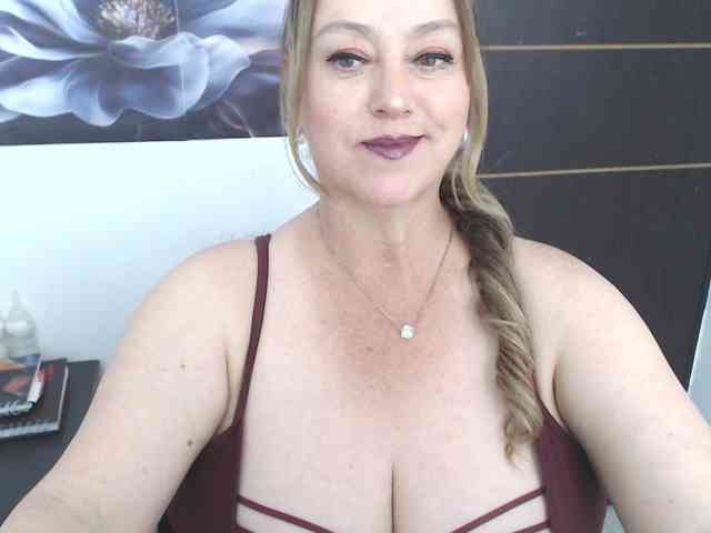 sweetsalo webcam
