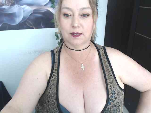 sweetsalo webcam