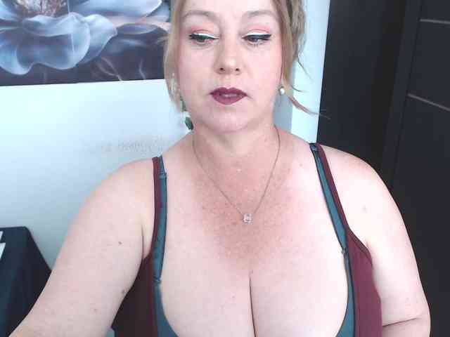 sweetsalo webcam