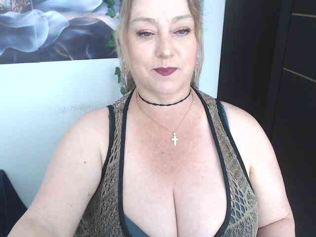 sweetsalo webcam