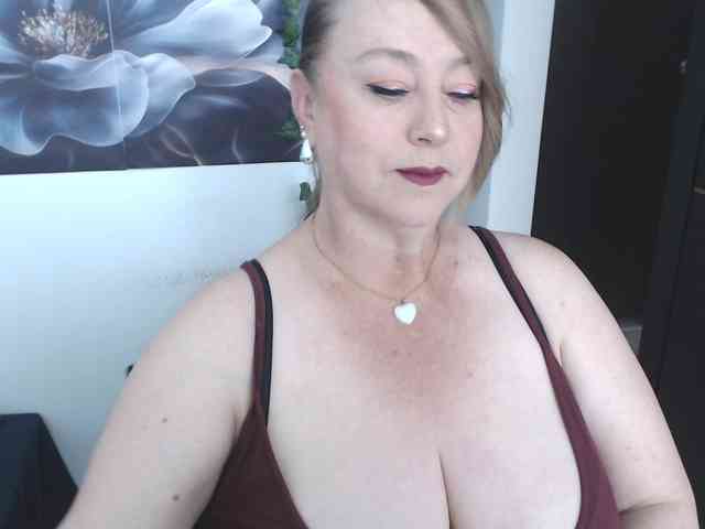 sweetsalo webcam