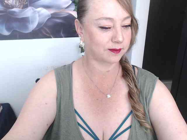 sweetsalo webcam