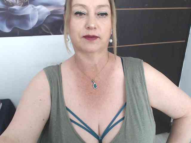 sweetsalo webcam