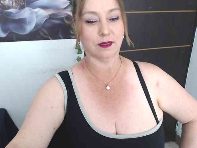 sweetsalo webcam