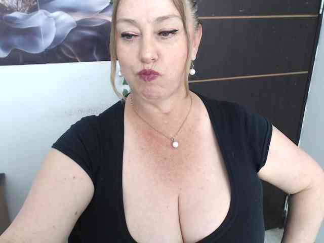 sweetsalo webcam
