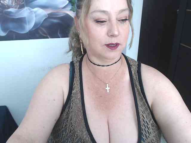 sweetsalo webcam