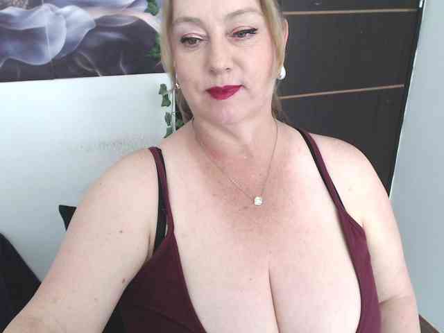 sweetsalo webcam