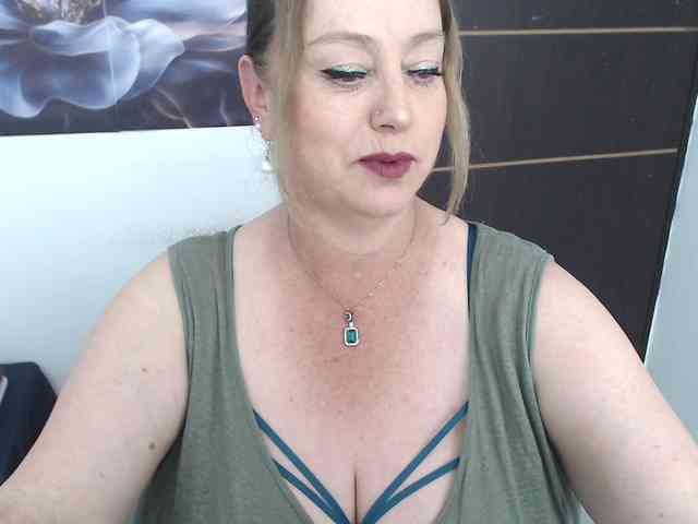 sweetsalo webcam