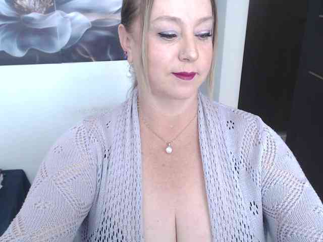 sweetsalo webcam