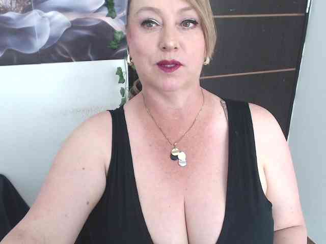 sweetsalo webcam
