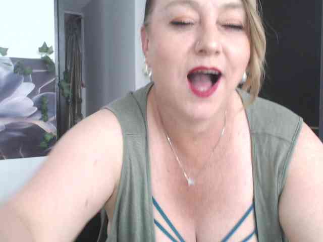 sweetsalo webcam