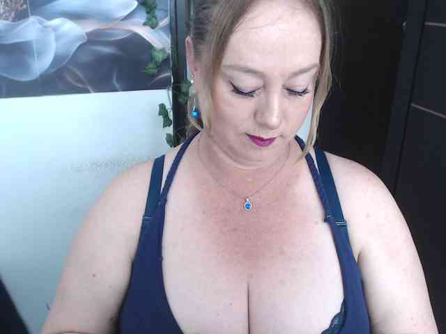sweetsalo webcam
