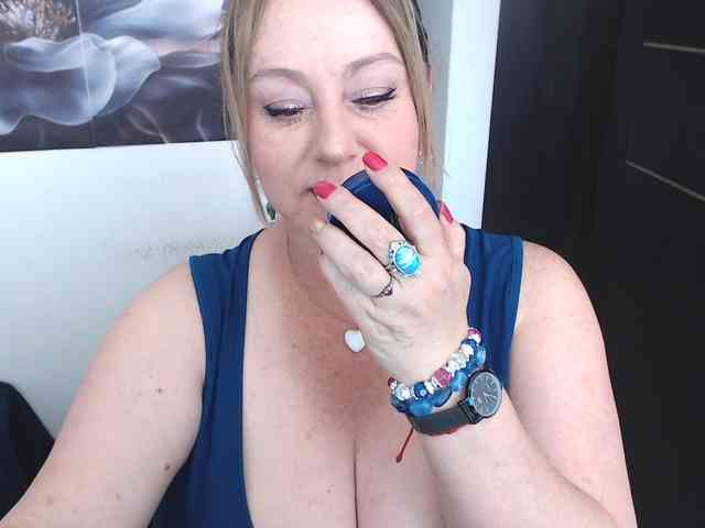 sweetsalo webcam