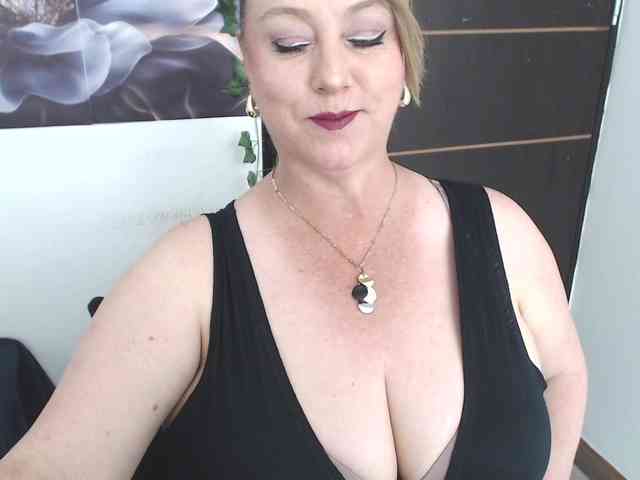 sweetsalo webcam