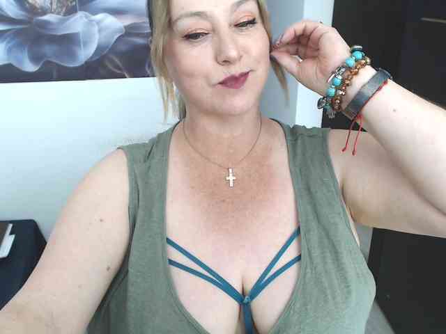 sweetsalo webcam