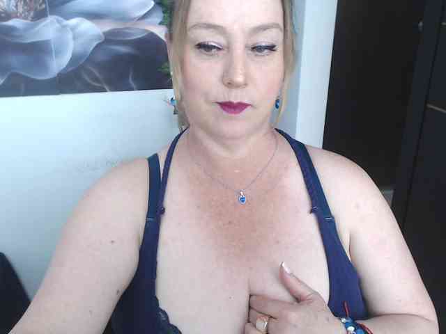 sweetsalo webcam