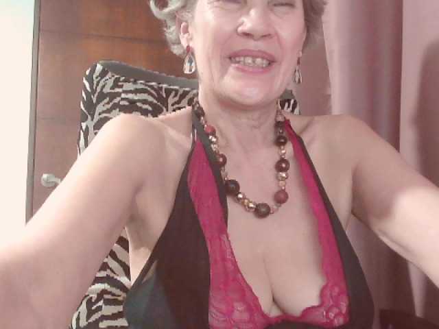 belleblondx live cam on BongaCams