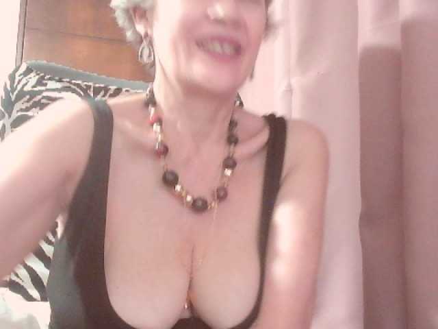 belleblondx cam belle