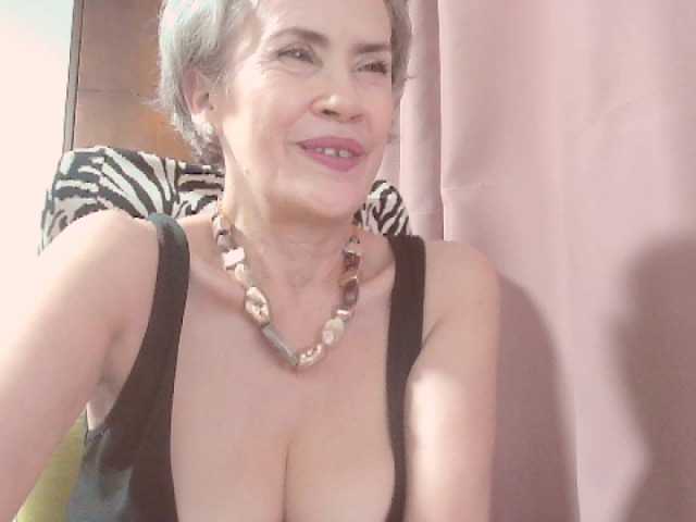 belleblondx live cam on BongaCams