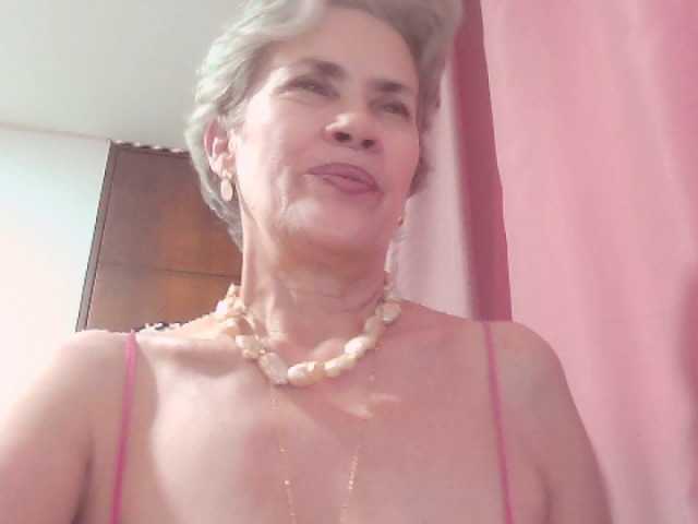 belleblondx live cam on BongaCams