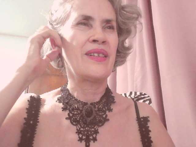 belleblondx live cam on BongaCams