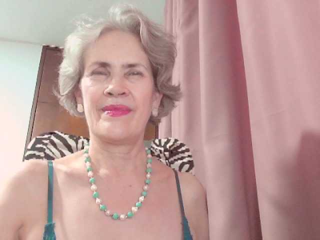 belleblondx live cam on BongaCams