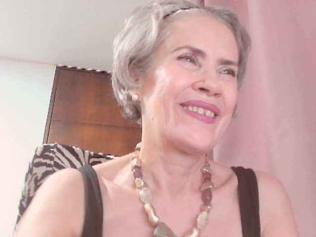 belleblondx live cam on BongaCams