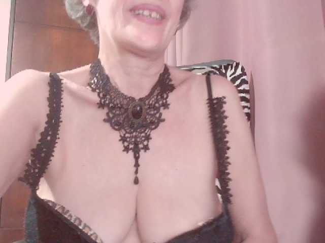 belleblondx live cam on BongaCams