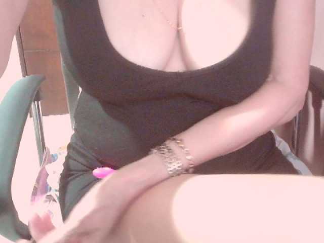 belleblondx live cam on BongaCams