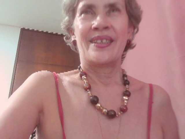 belleblondx live cam on UnifiedCams