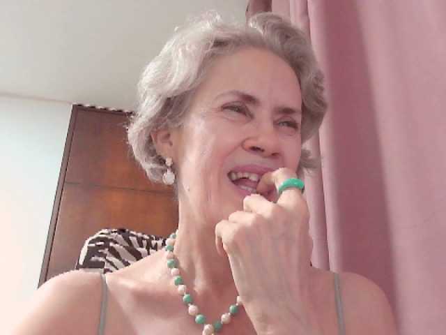 belleblondx live cam on BongaCams