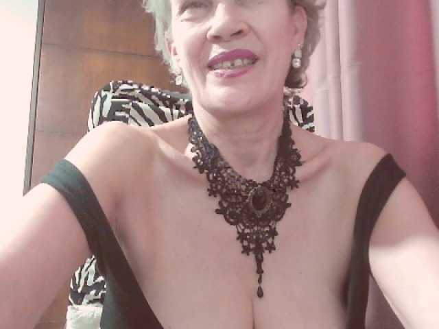 belleblondx live cam on BongaCams