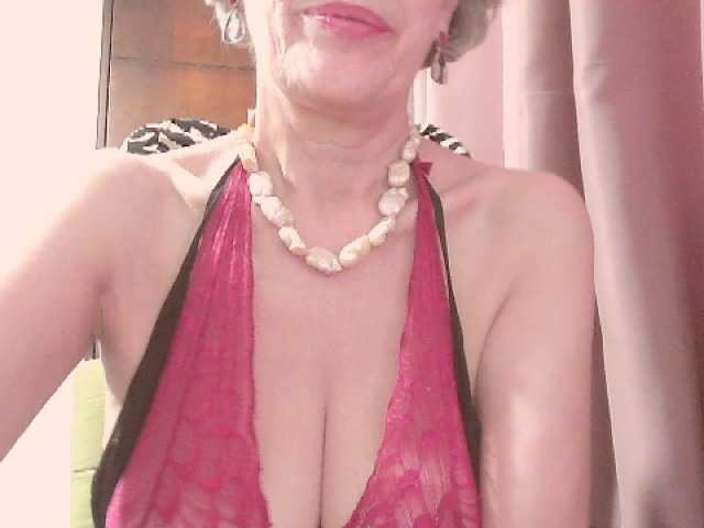 belleblondx live cam on BongaCams
