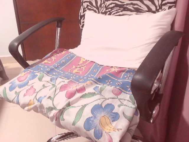 belleblondx live cam on BongaCams