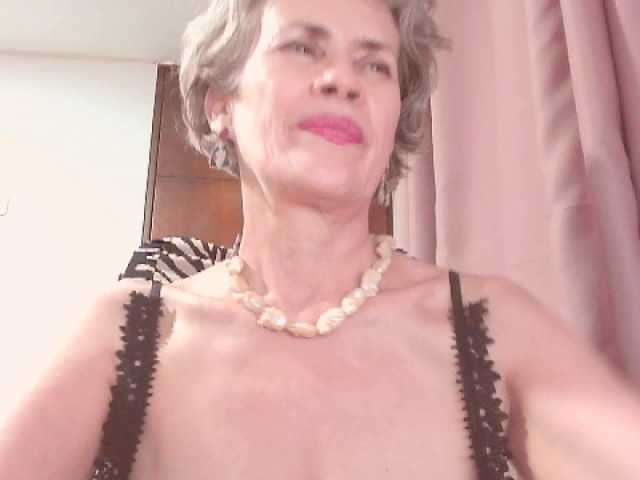 belleblondx live cam on BongaCams