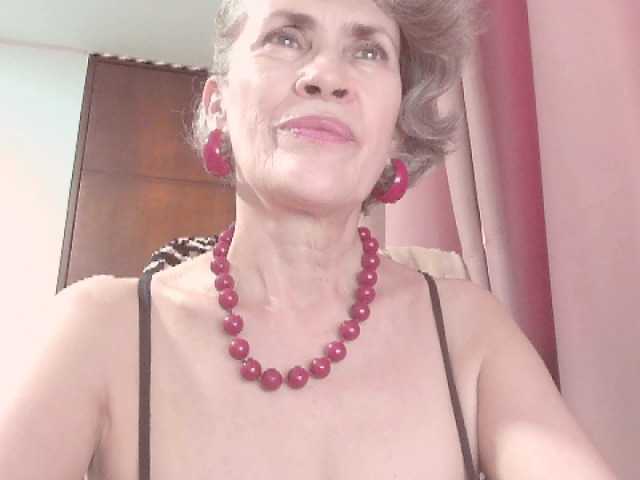 belleblondx live cam on BongaCams