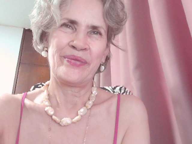 belleblondx live cam on BongaCams