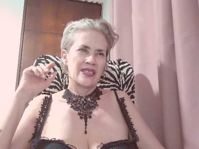 belleblondx live cam on BongaCams