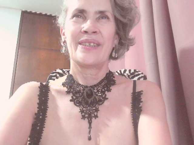 belleblondx live cam on BongaCams