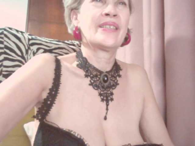 belleblondx live cam on BongaCams