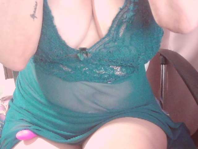 belleblondx live cam on BongaCams