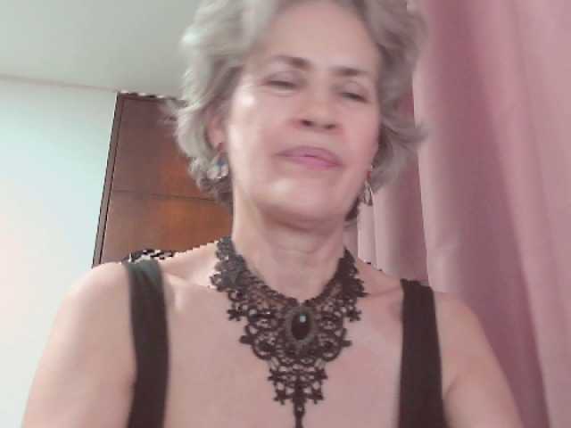 le modèle belleblondx est en webcam porno dans un show sur le site bongacams, il possède les tags suivants: Latino/Hispanic,Blonde,Shaved