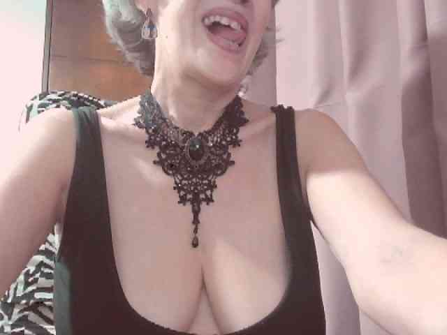 belleblondx webcam