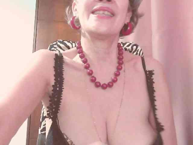 belleblondx webcam