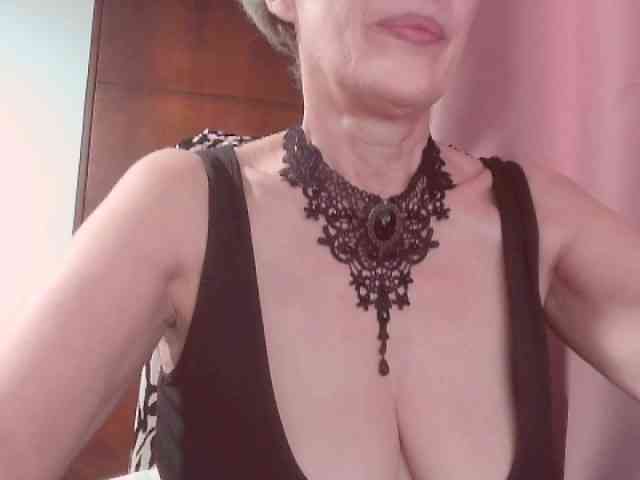 belleblondx webcam