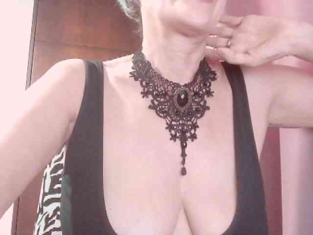 belleblondx webcam