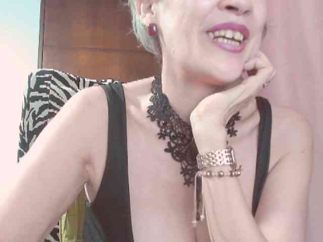 belleblondx webcam