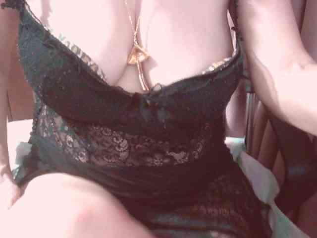 belleblondx Live Webcam on BongaCams