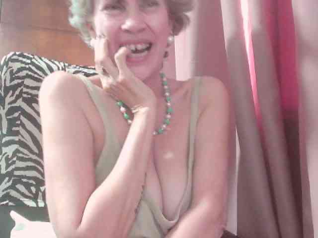 belleblondx webcam